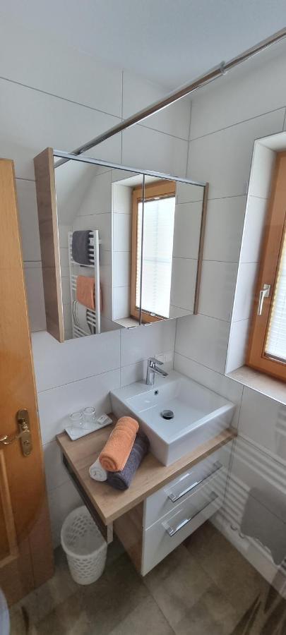 Haus Christina Apartment Weissensee Bagian luar foto